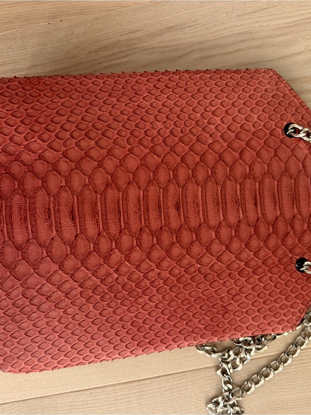 Genuine Red Python skin Chain Shoulder Bag - Picture 3 of 6